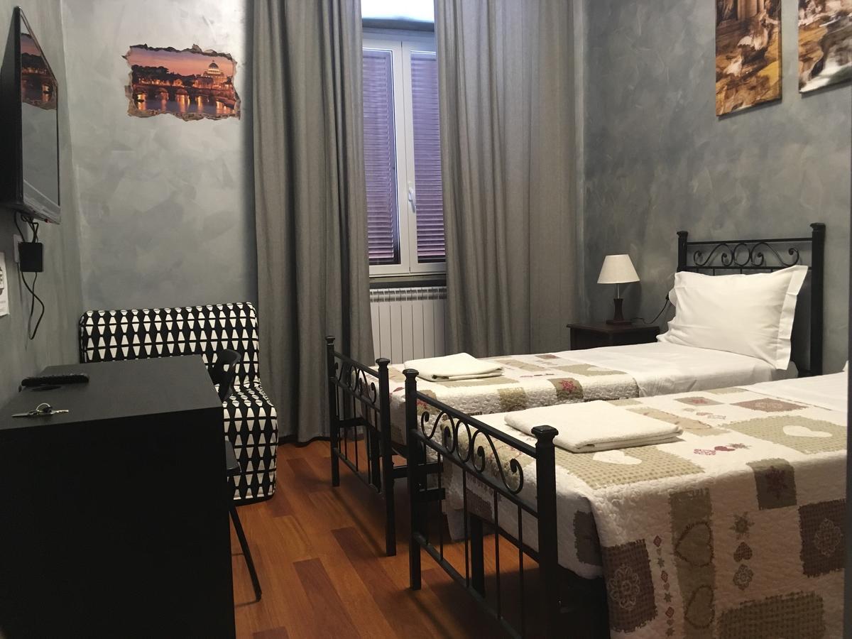 Rome Napoleone Rooms Bagian luar foto