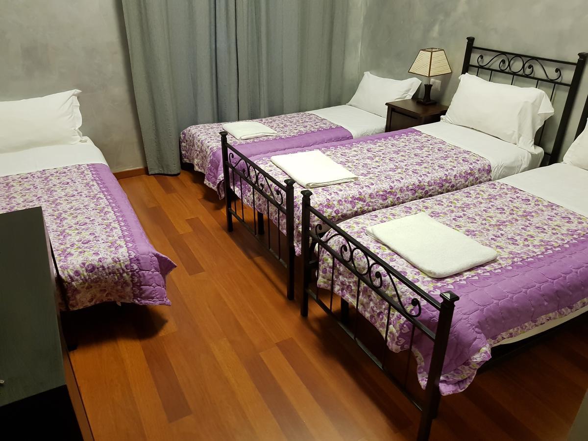 Rome Napoleone Rooms Bagian luar foto